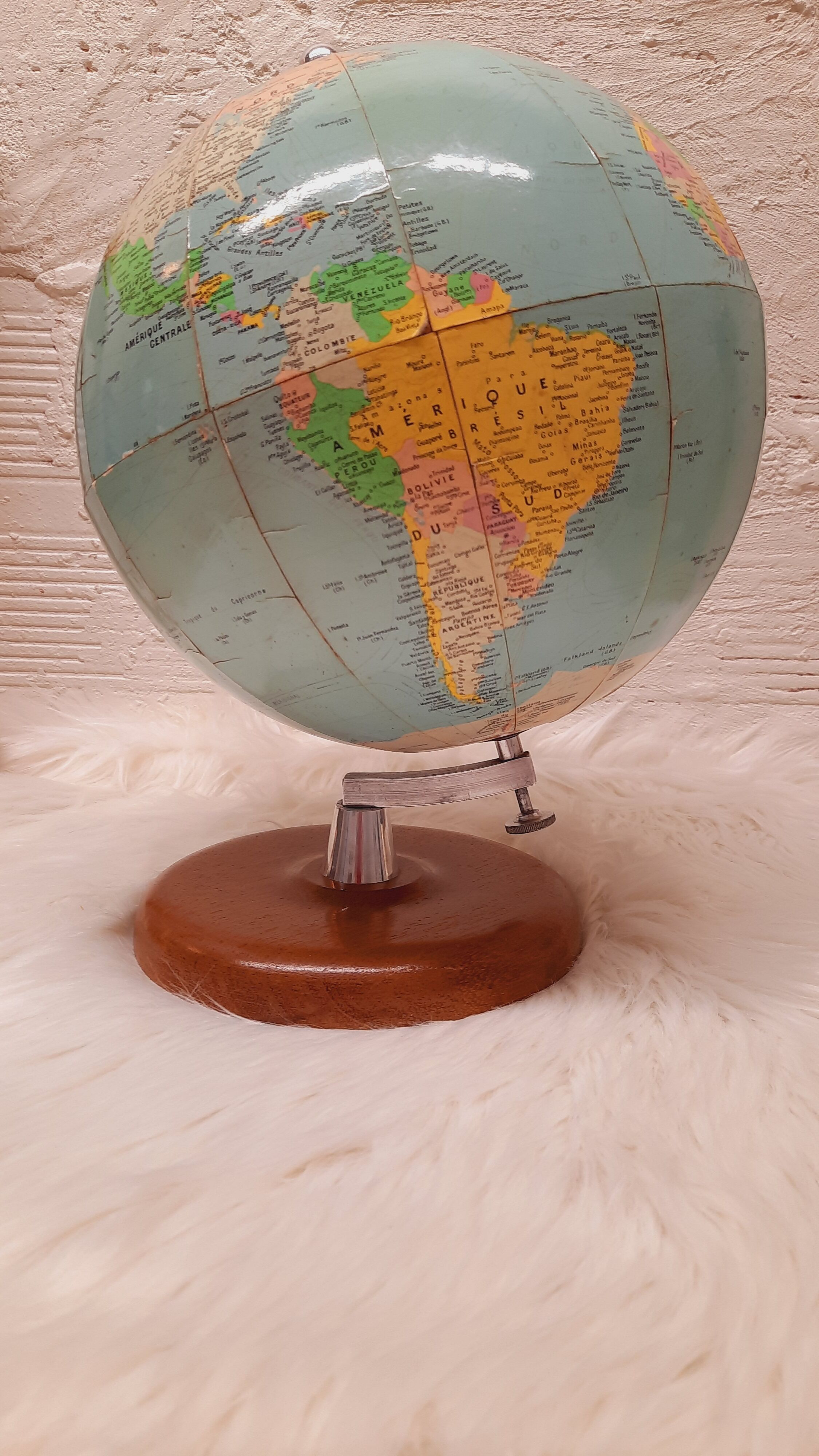 Globe Terrestrial Girard and Barrère