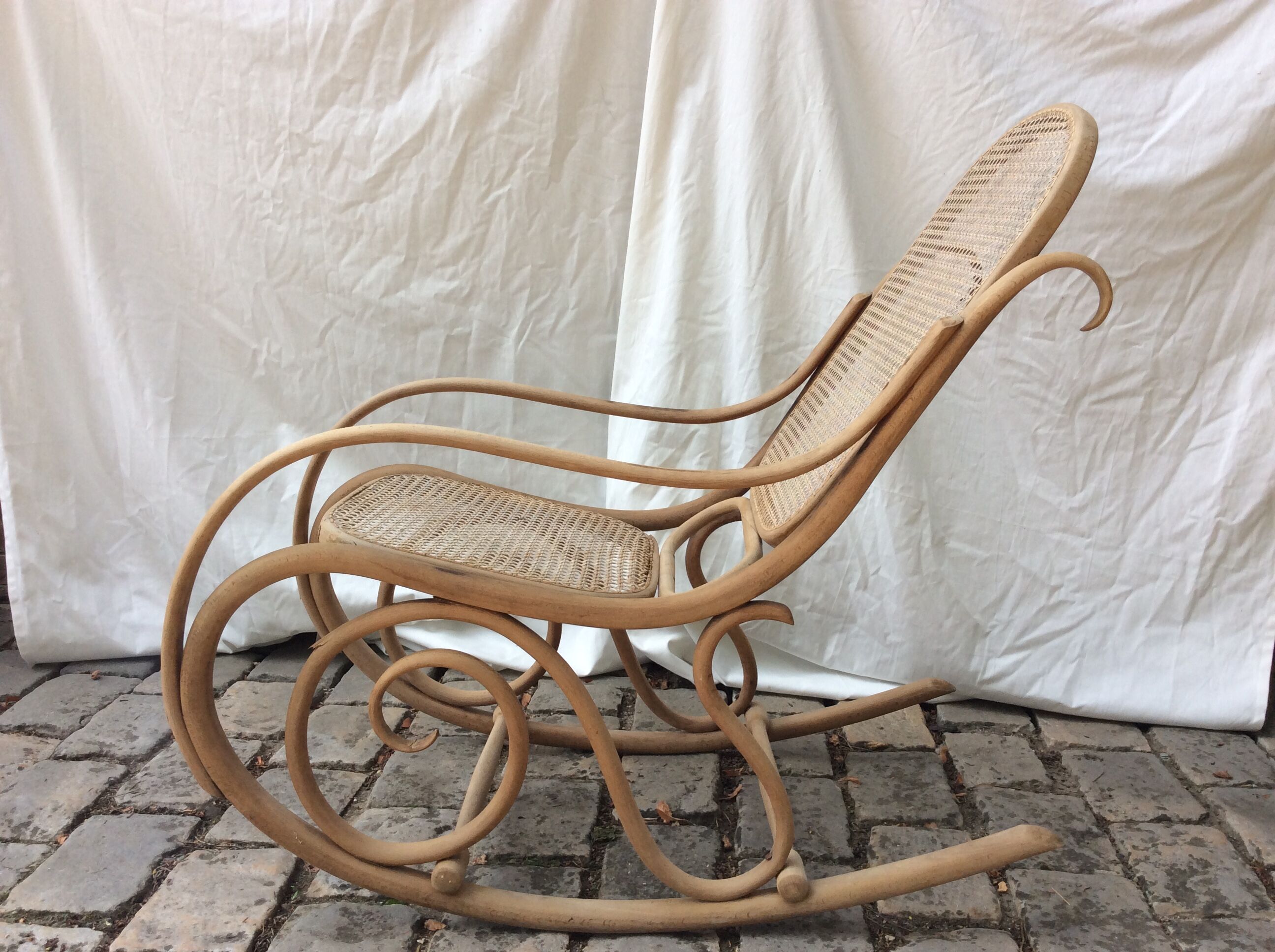 Thonet rocking chair