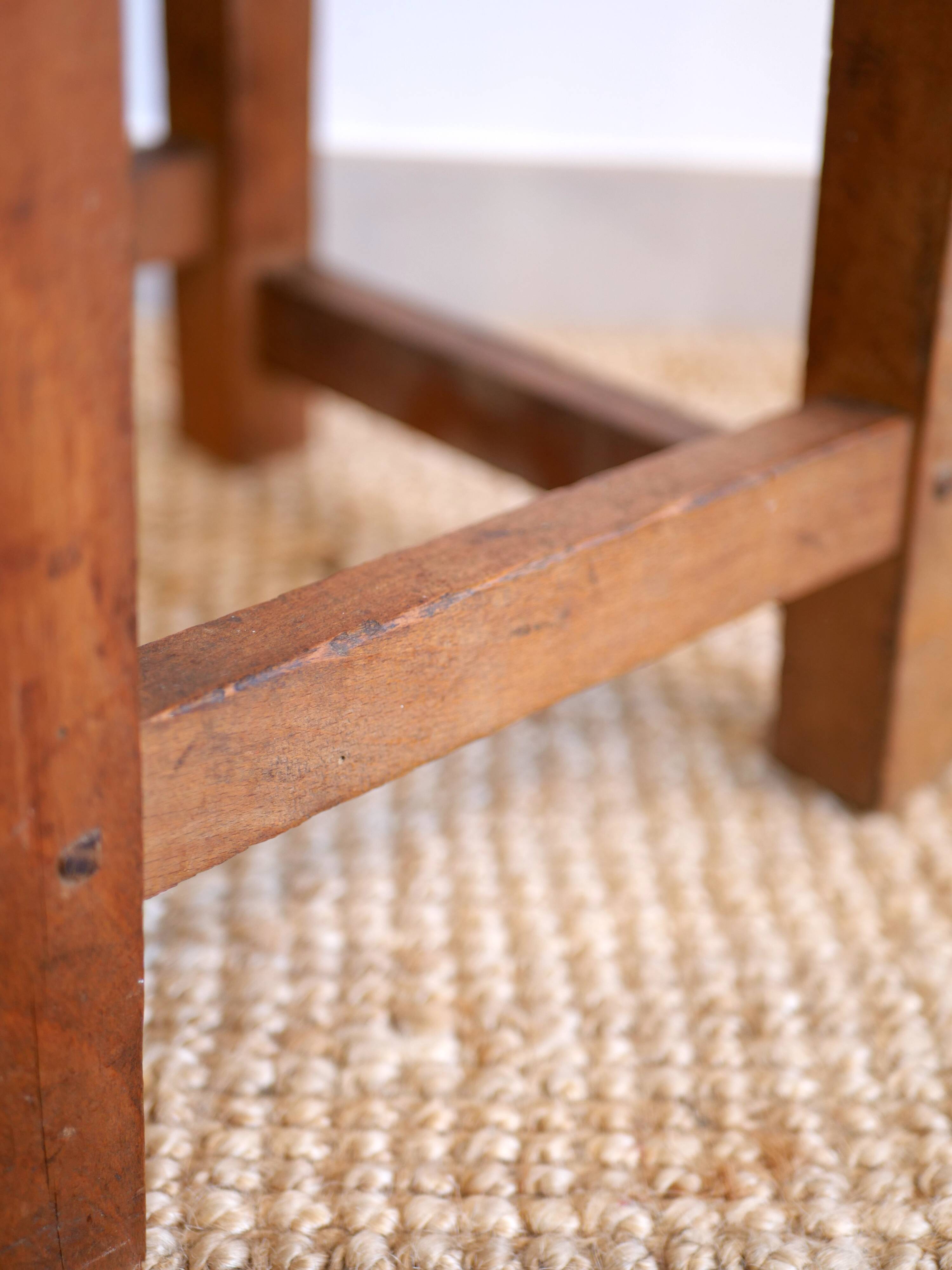 Tabouret de ferme en bois