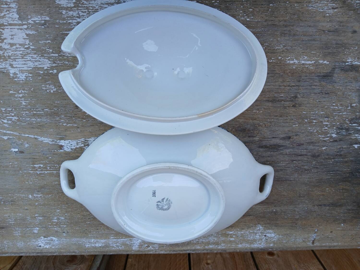 Soupière ancienne Villeroy & Boch - décor fleurs bleues