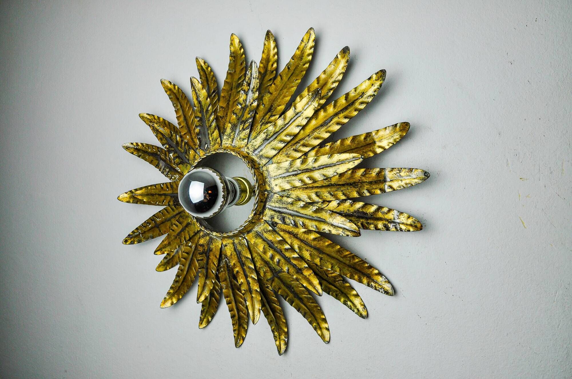 Sun wall lamp by Ferro Arte, metal and gold leaf, Spain 1970