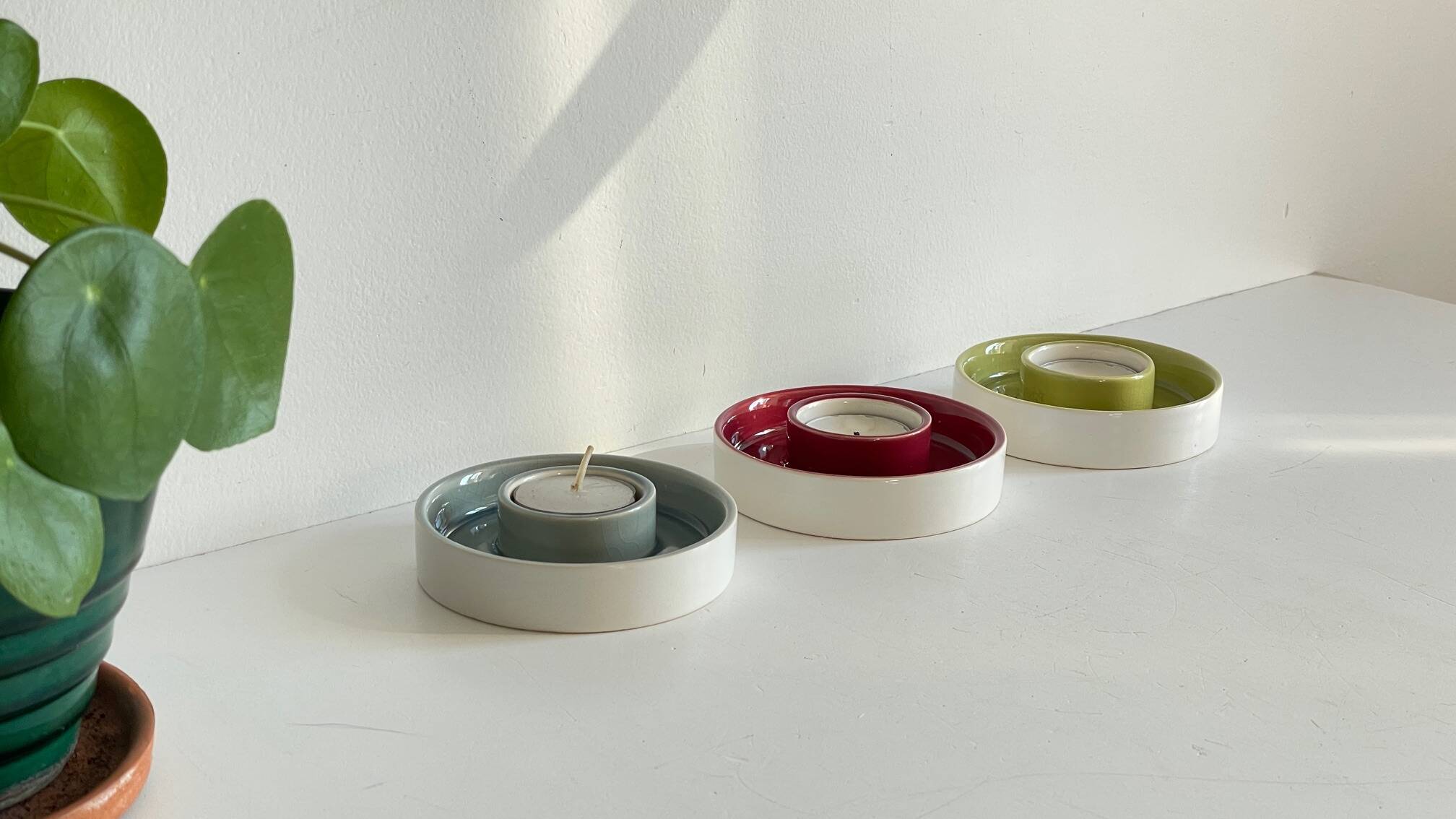 BOUGEOIRS Cracked Ceramic Candle Holder