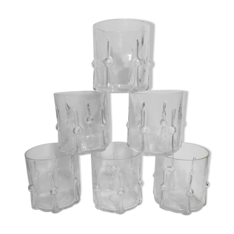 6 water glasses