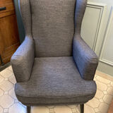 Fauteuil à grand dossier en tissu