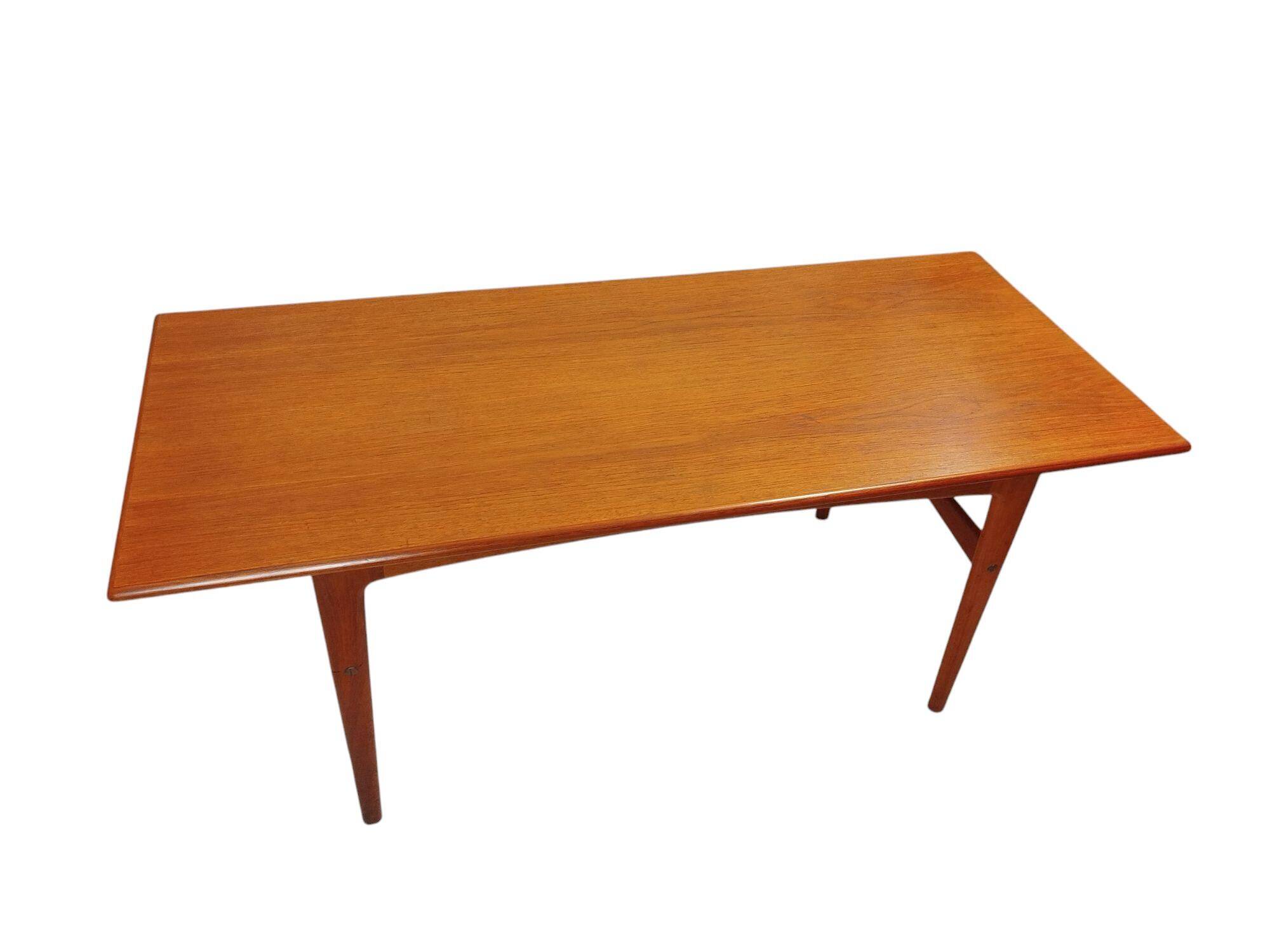 Table basse teck danoise années 60, design scandinave organique