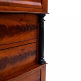 Commode ancienne en acajou à tiroirs, Scandinavie, 2e moitié du