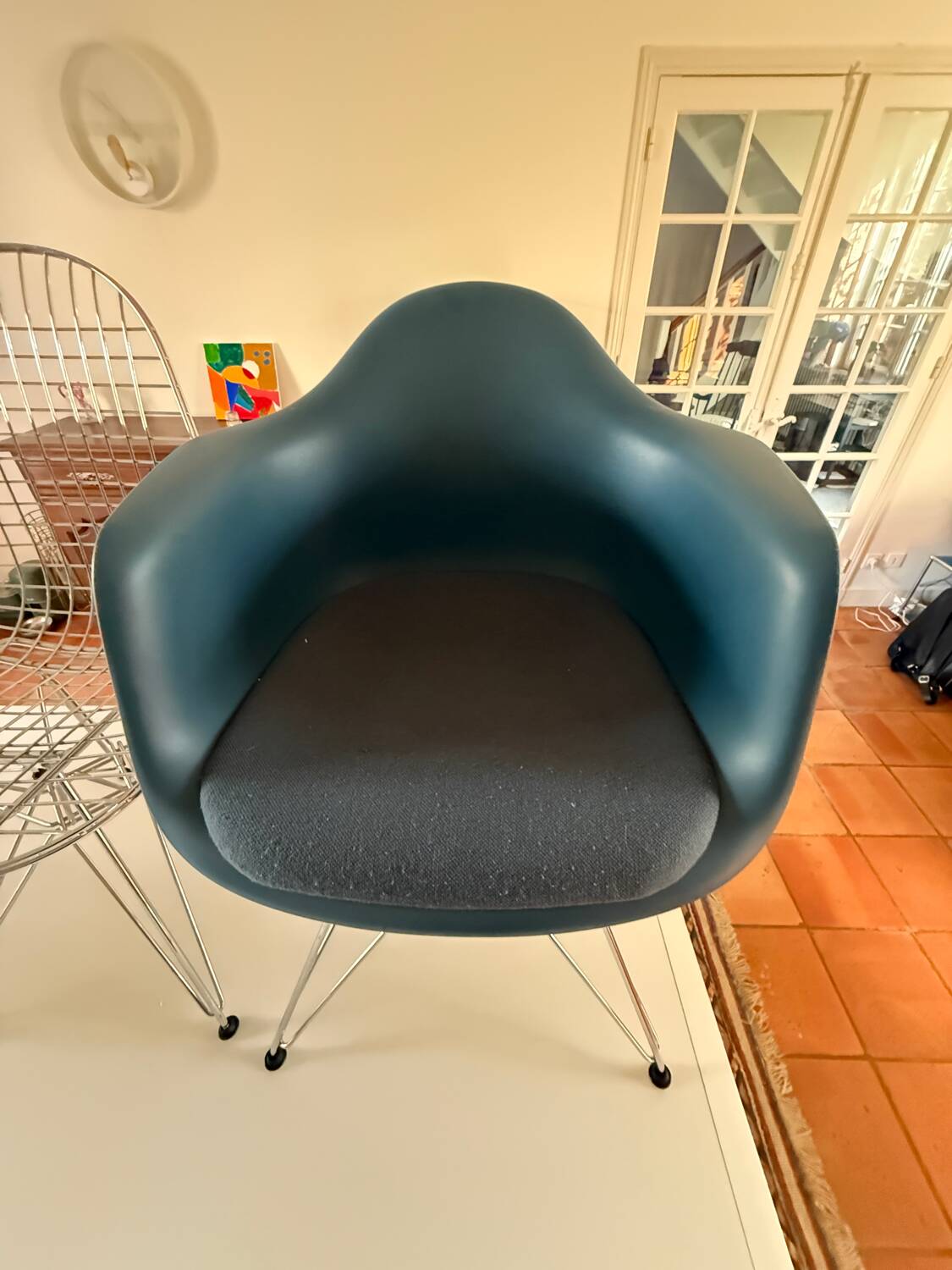 5 Vitra chairs
