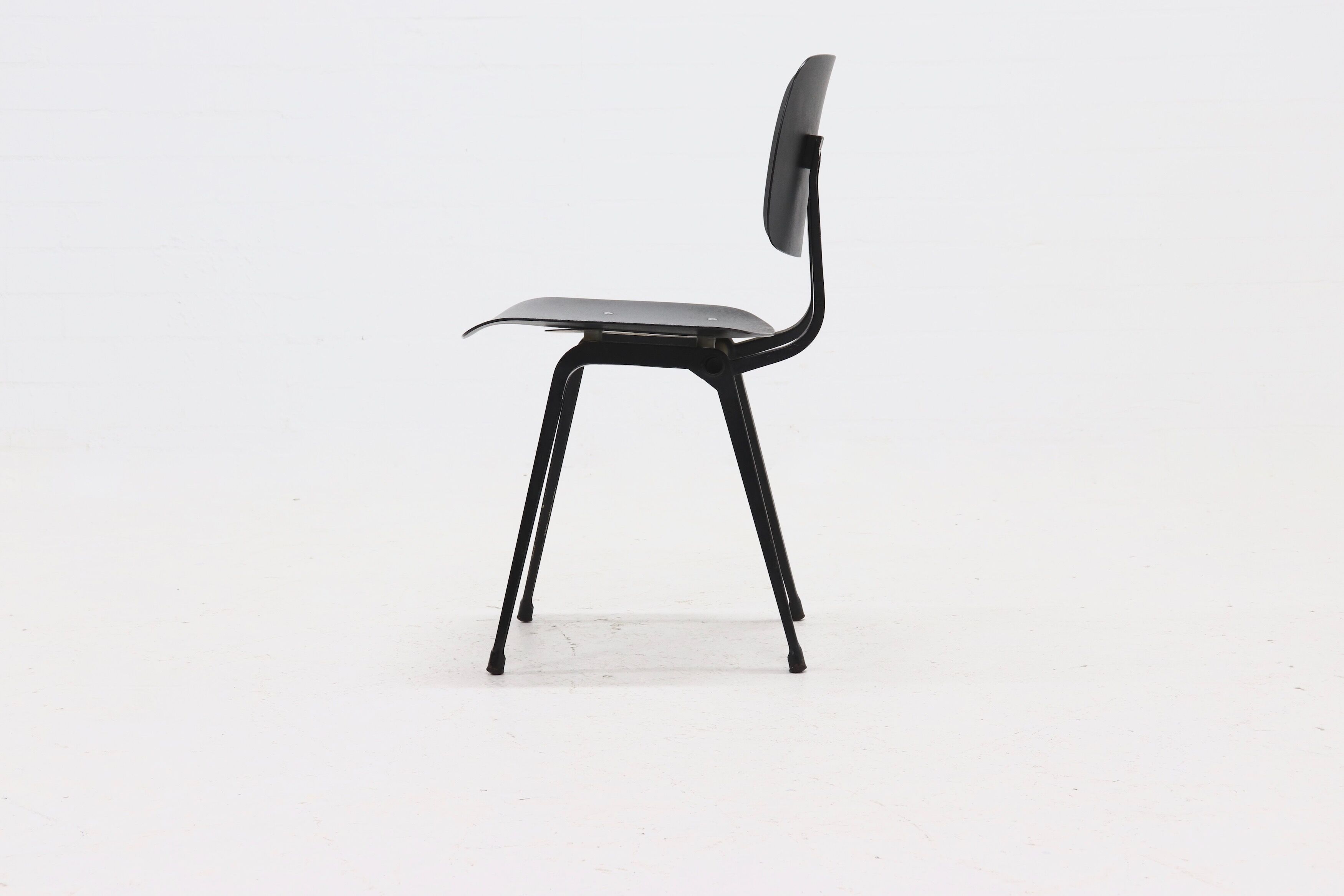 Revolt Chair by Friso Kramer for Ahrend De Cirkel 1960s