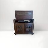 Buffet for music turntable