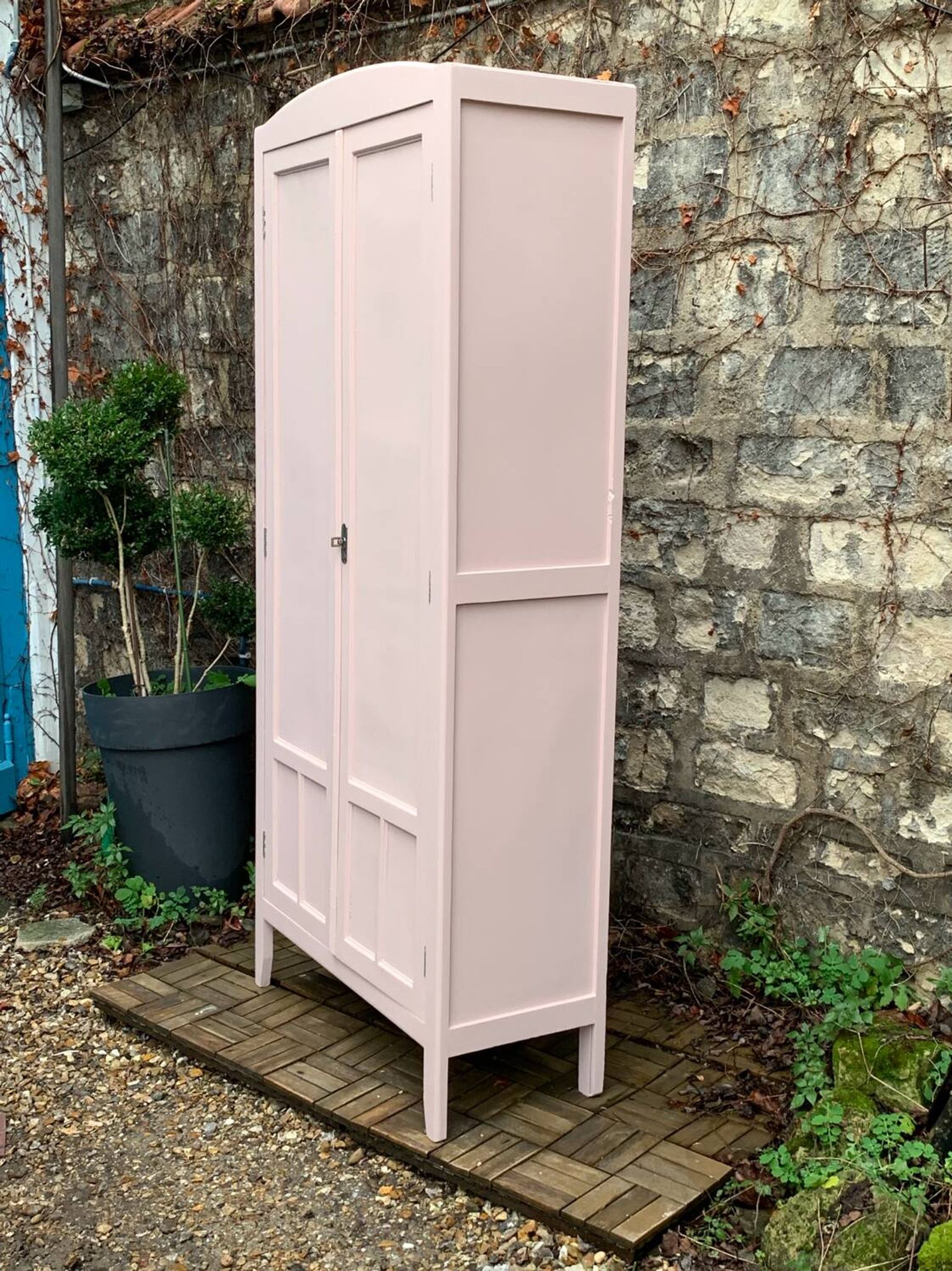 Parisian Art Deco wardrobe rose 1930