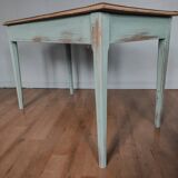 Farm table