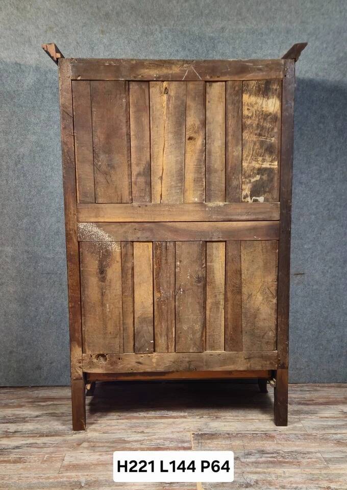 Large antique walnut wardrobe – Louis XV period – 2 doors – 18th century