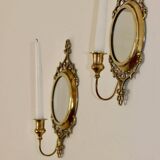 Paire d'appliques suédoises du milieu du siècle en laiton avec miroir