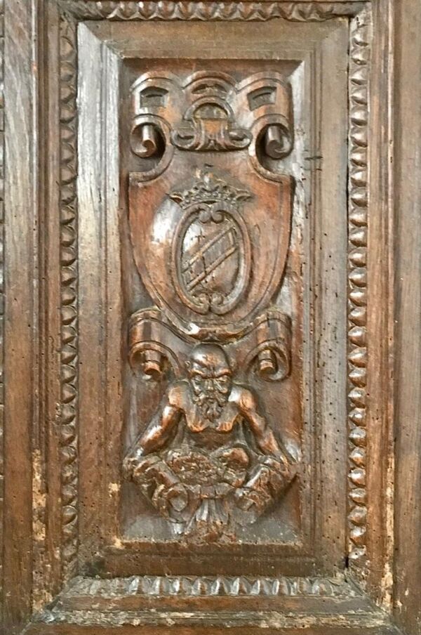 Buffet-crédence cabinet deux corps renaissance 16ème siècle france