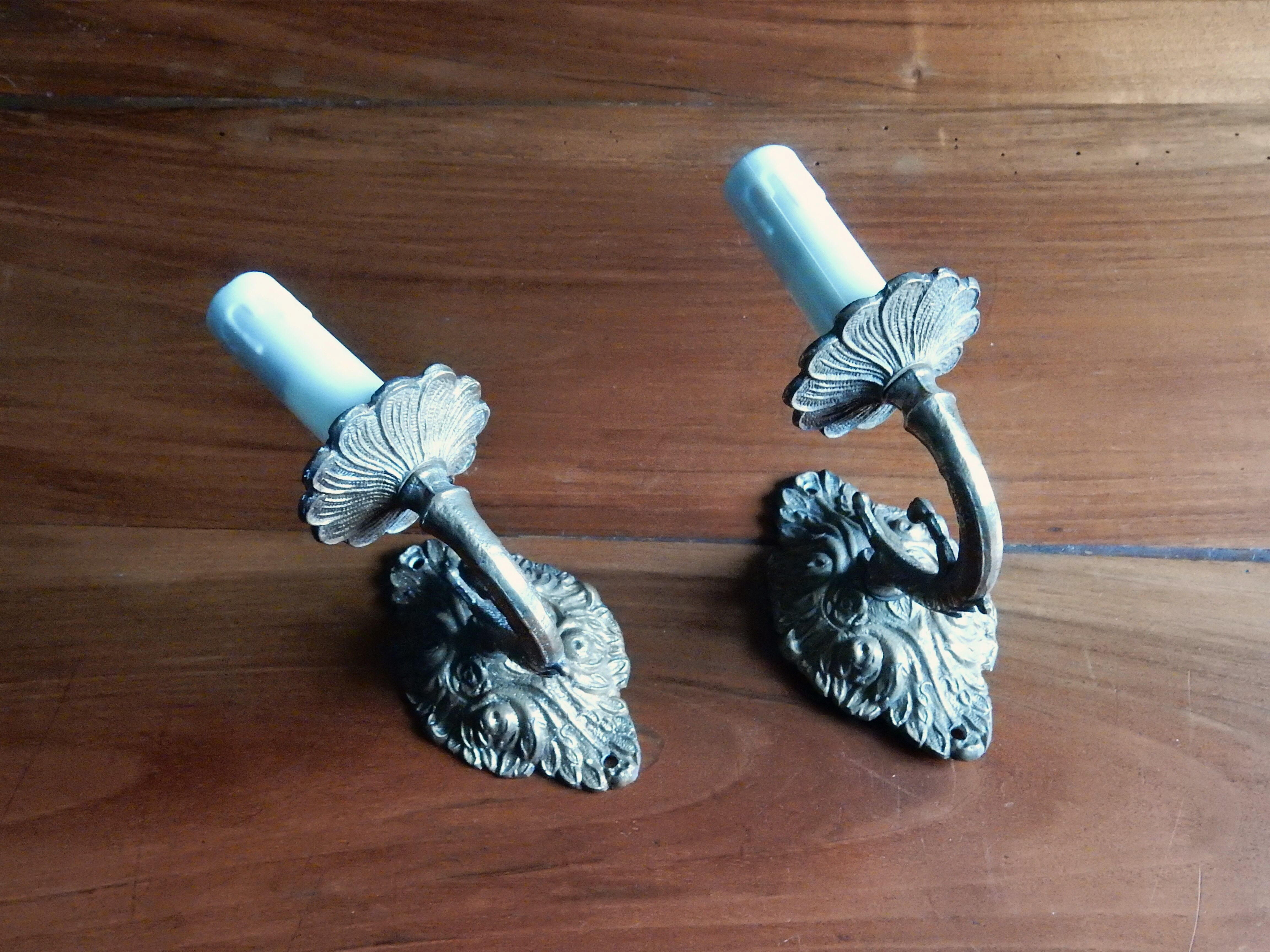 Set of 2 bronze wall chandeliers 1 fire