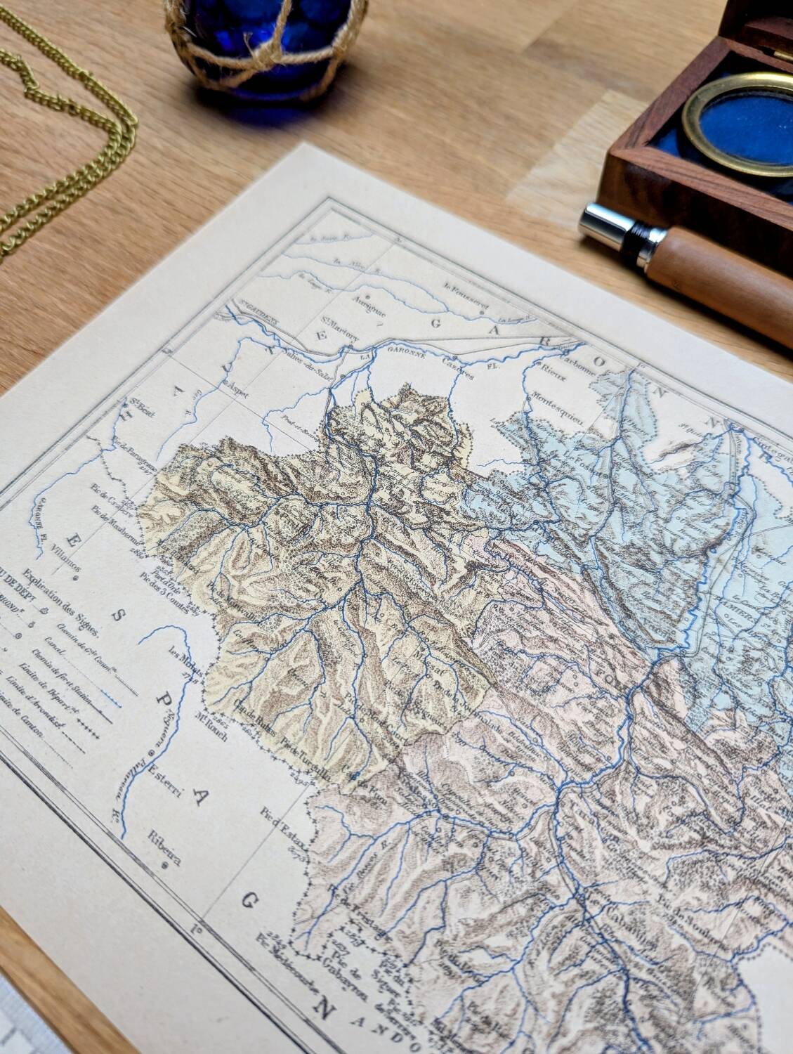 Imprimée en 1889, l'Ariège, Occitanie.