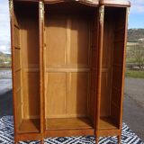 Louis XVI armoire with marquetry and gilded bronze