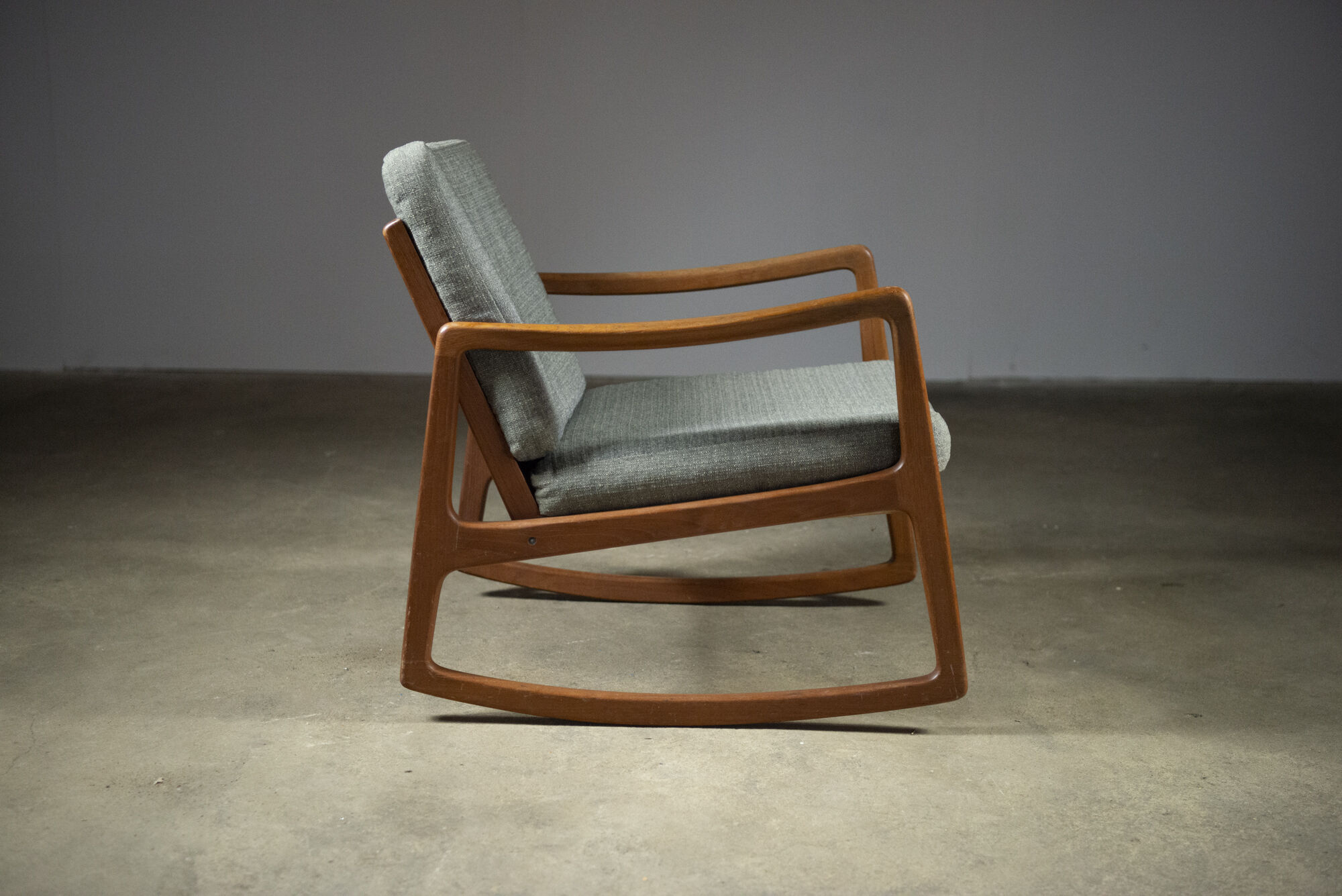 Rocking chair Olé Wanscher