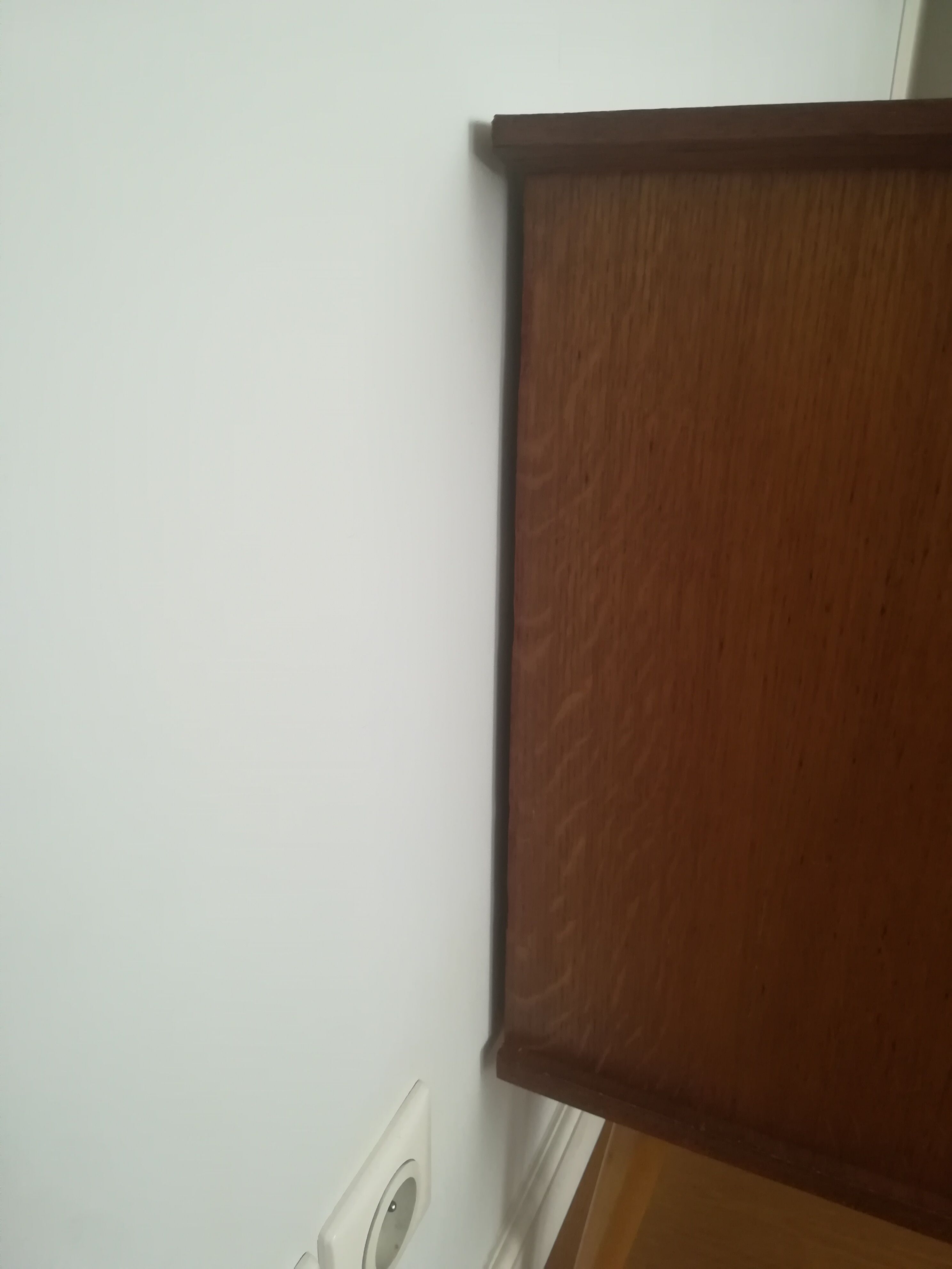 Sideboard / chest of drawers