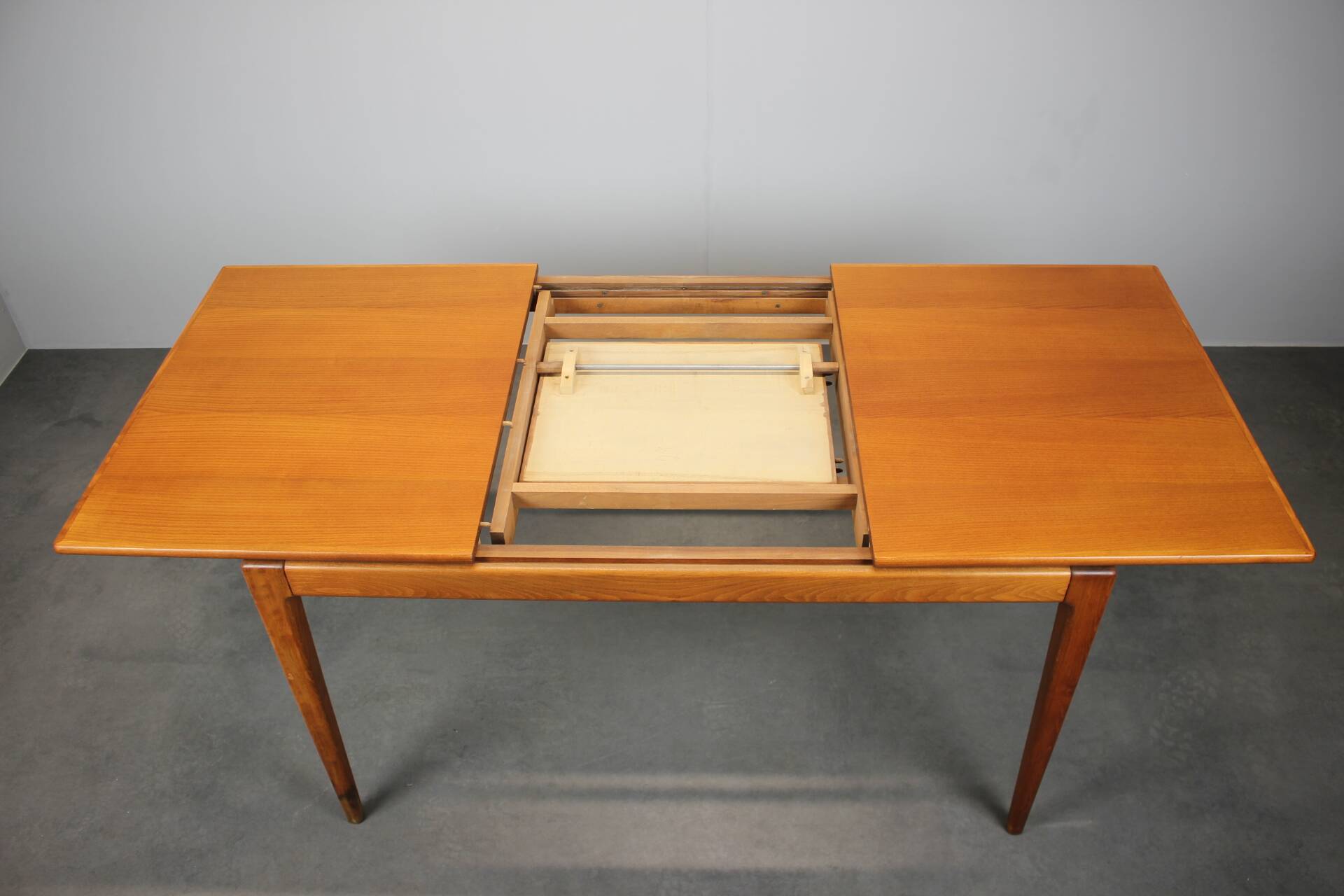 Extendable dining table by Dřevotvar, 1970s