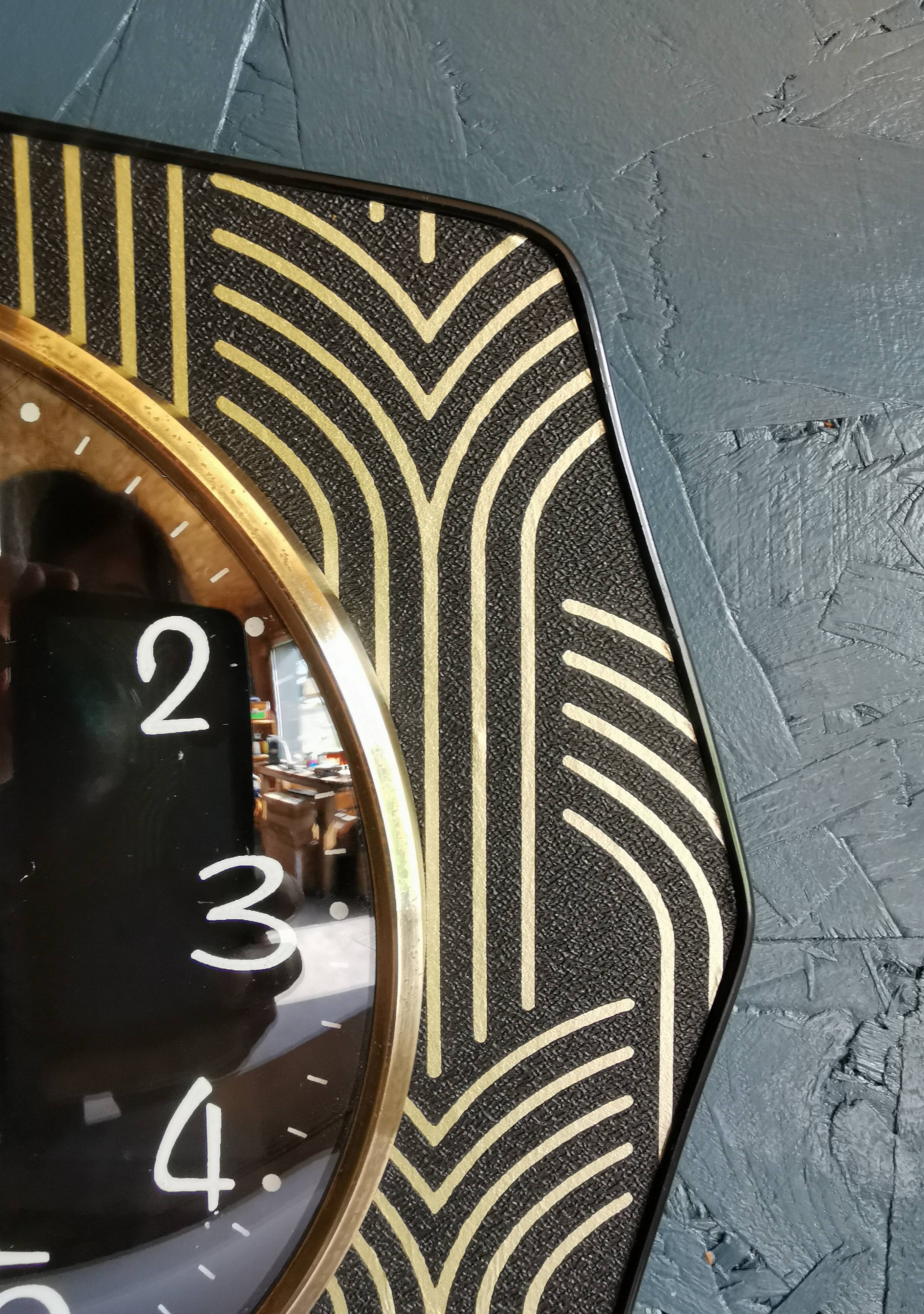 Vintage clock silent wall clock 60s "Golden Black Electric Japy"