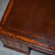 Bureau à caissons jumelés double face avec marqueterie hollandaise antique