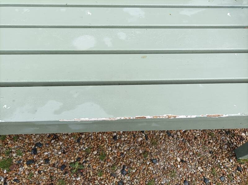 Veranda garden bench in patinated almond green solid wood