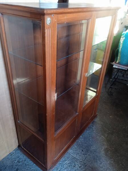 Empire display case 2 wooden doors, 1940/50s