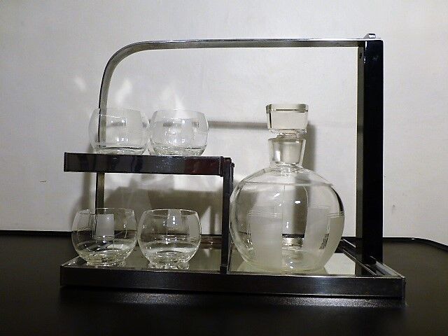 Liquor cellar bauhaus art deco 1930