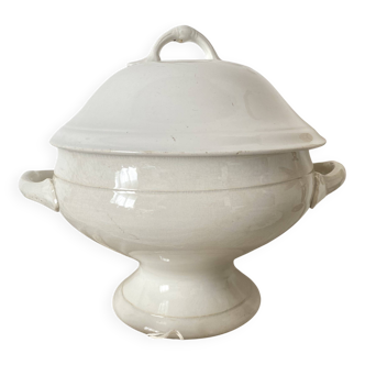Antique St Amand soup tureen