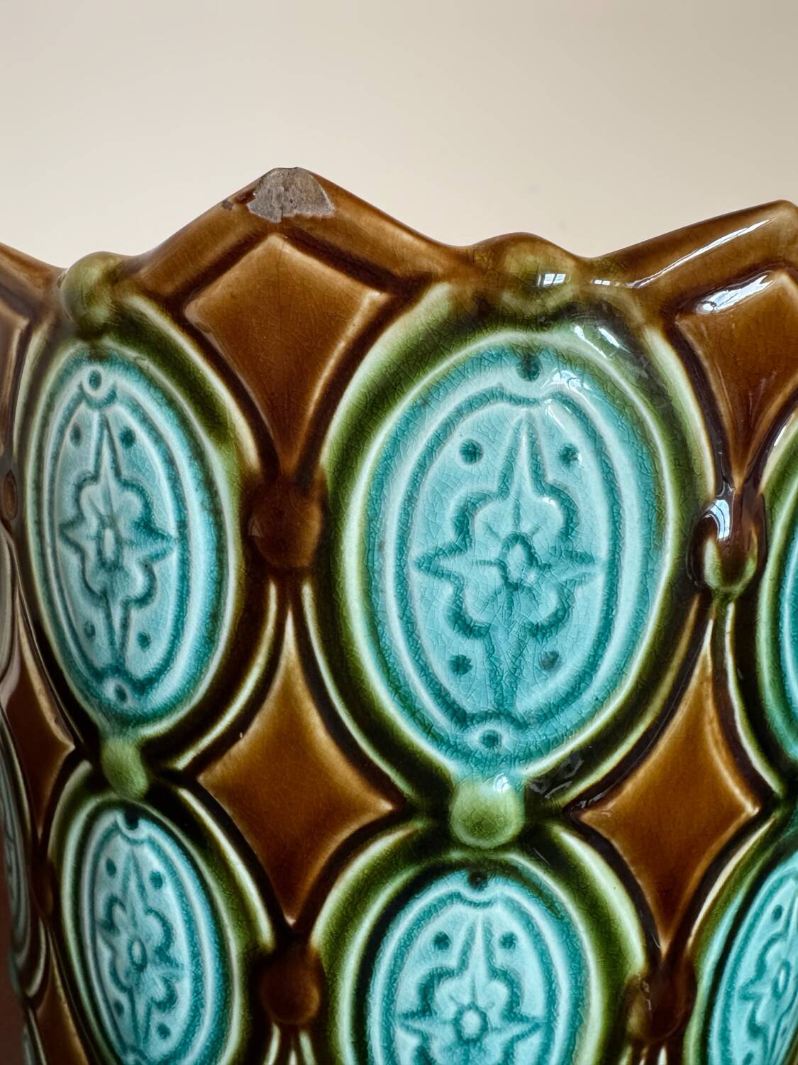 Art Deco barbotine cachepot