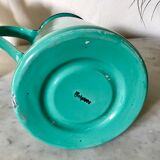 Vintage coffee maker in enamelled sheet metal