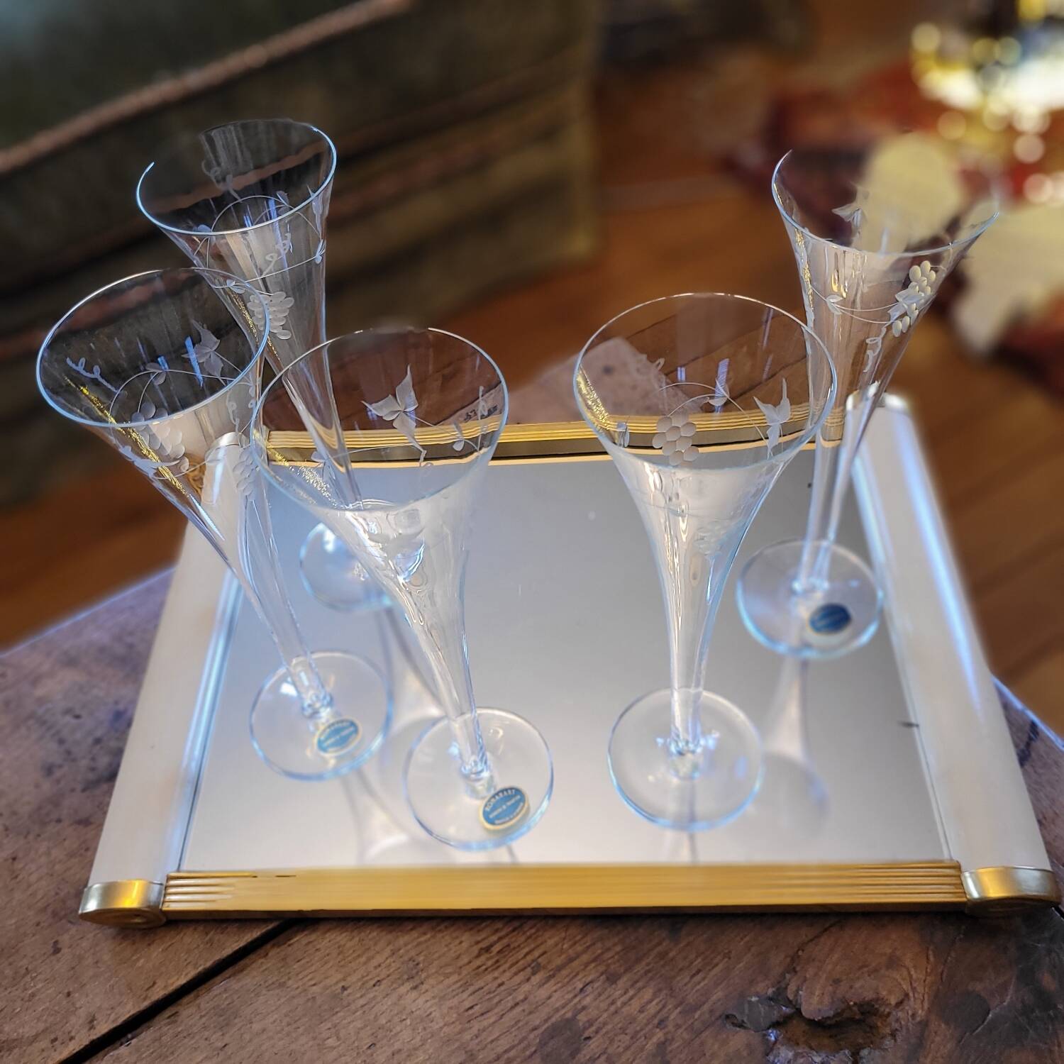 Romanart champagne flutes, mouth-blown, engraved grapes