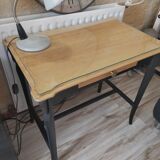 Console revamped in wood and black – chic country style – with glass top.