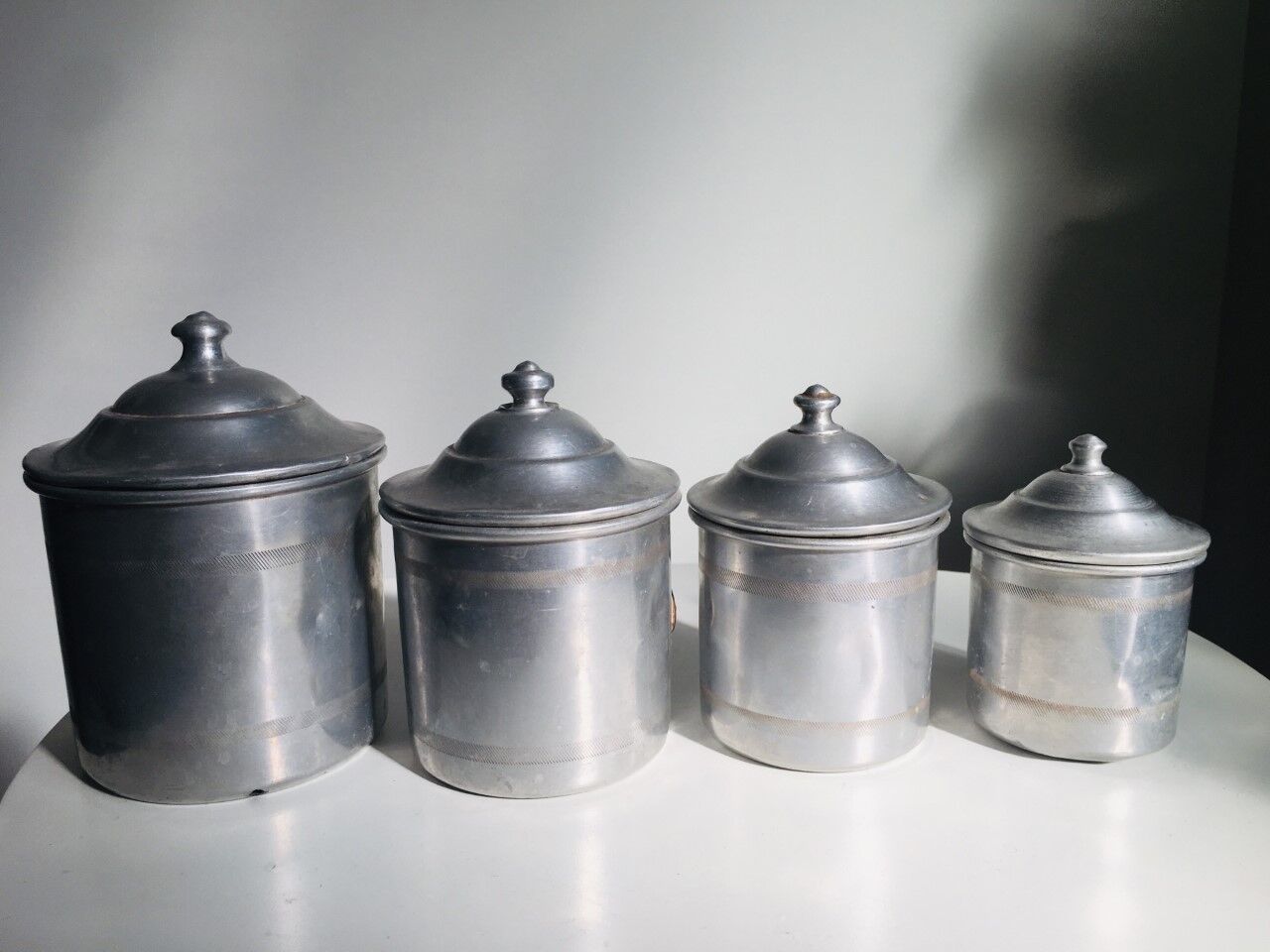 Aluminum spice pots