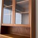 Meuble vitrine scandinave années 60 en teck par Erik Brouer