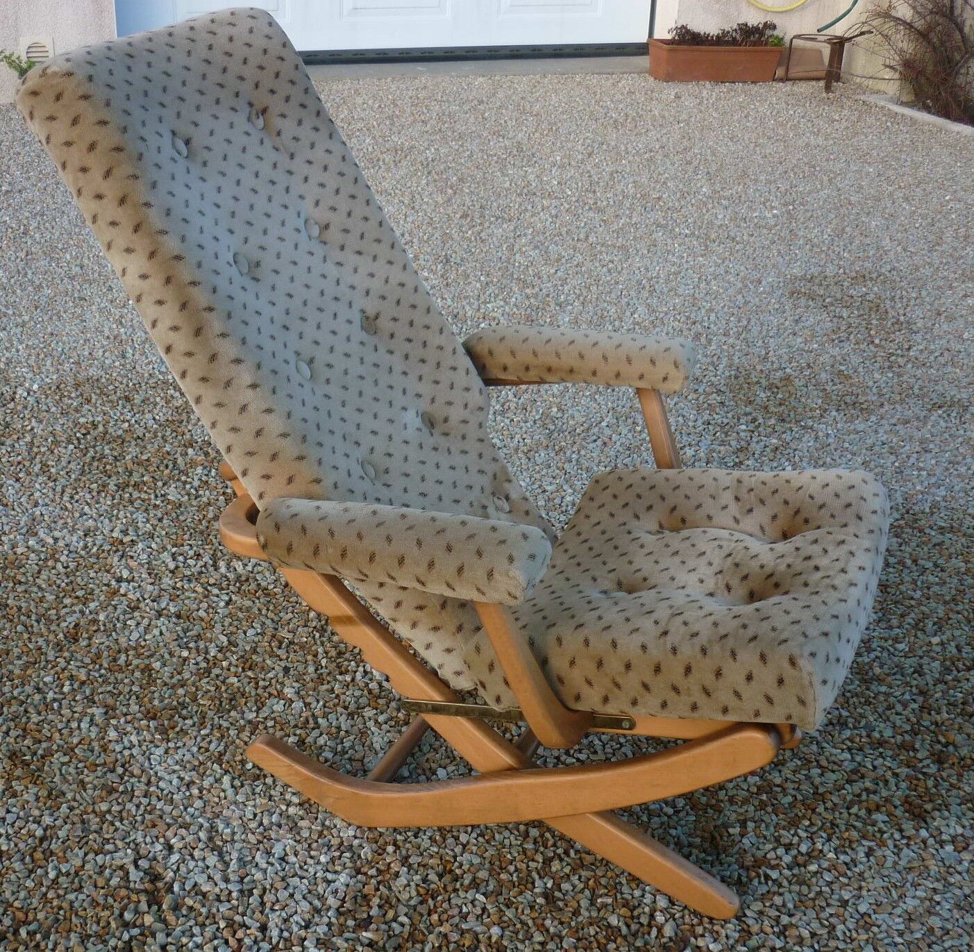 Armchair POLY_X, relax from the 50s