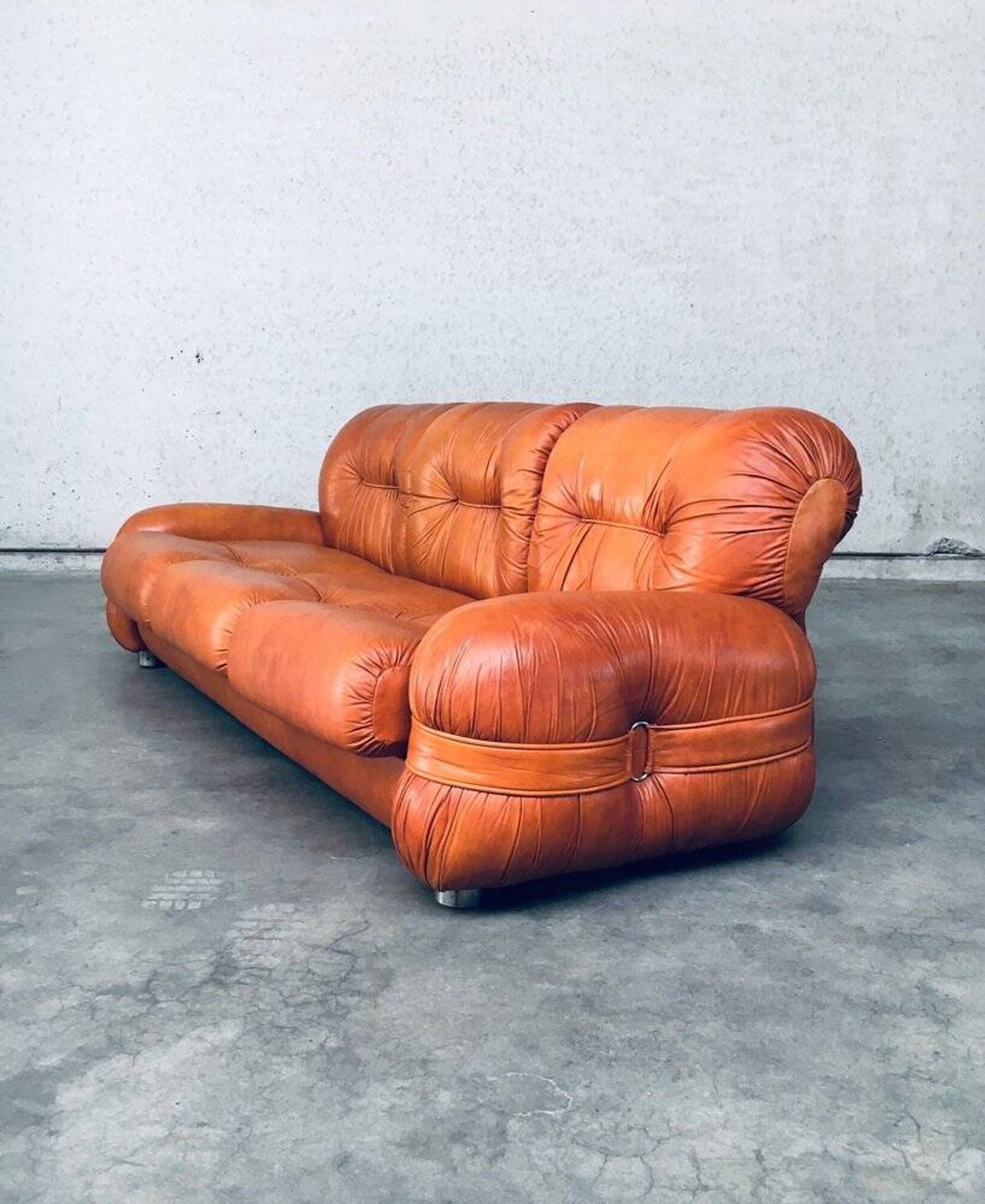 Mid-Century Modern Italian Leather 3 Seat Sofa, 1970s