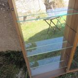 wall display case