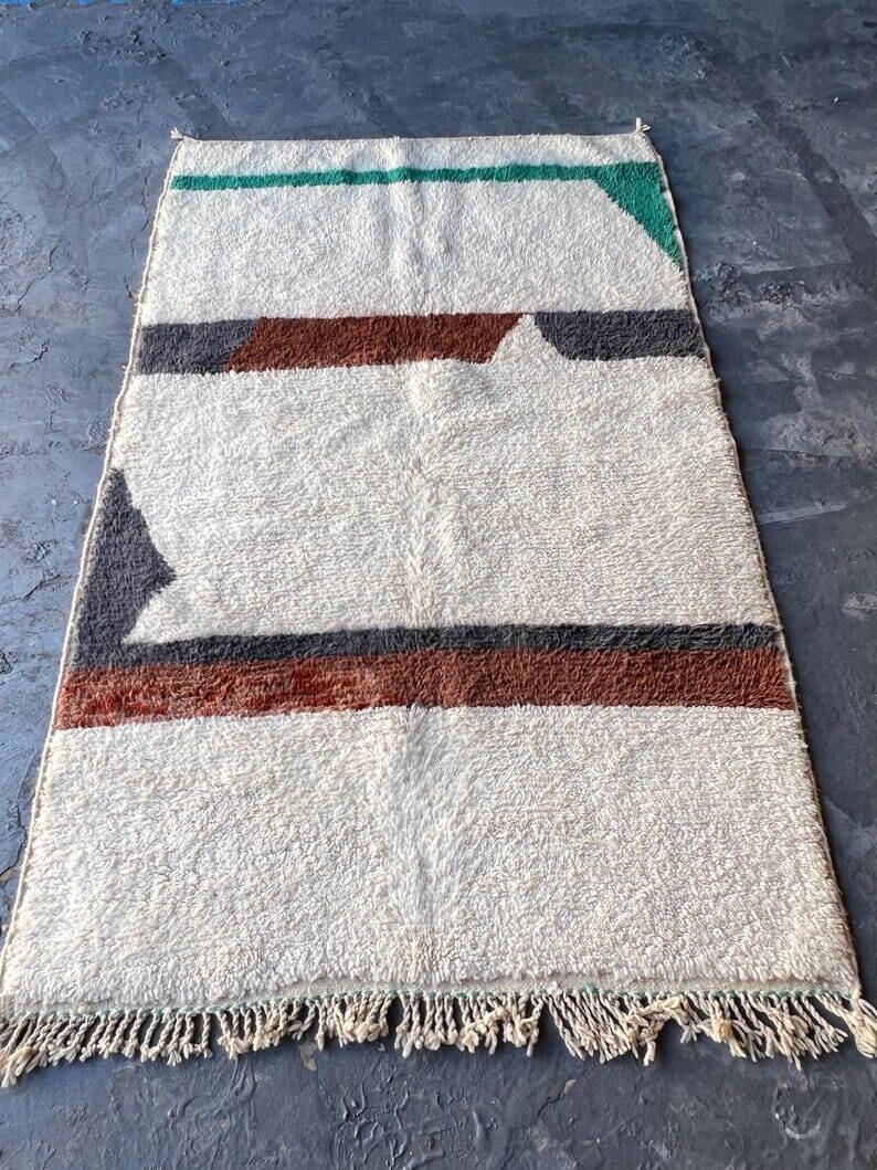 Handmade Berber rug, size 200 x 300 cm