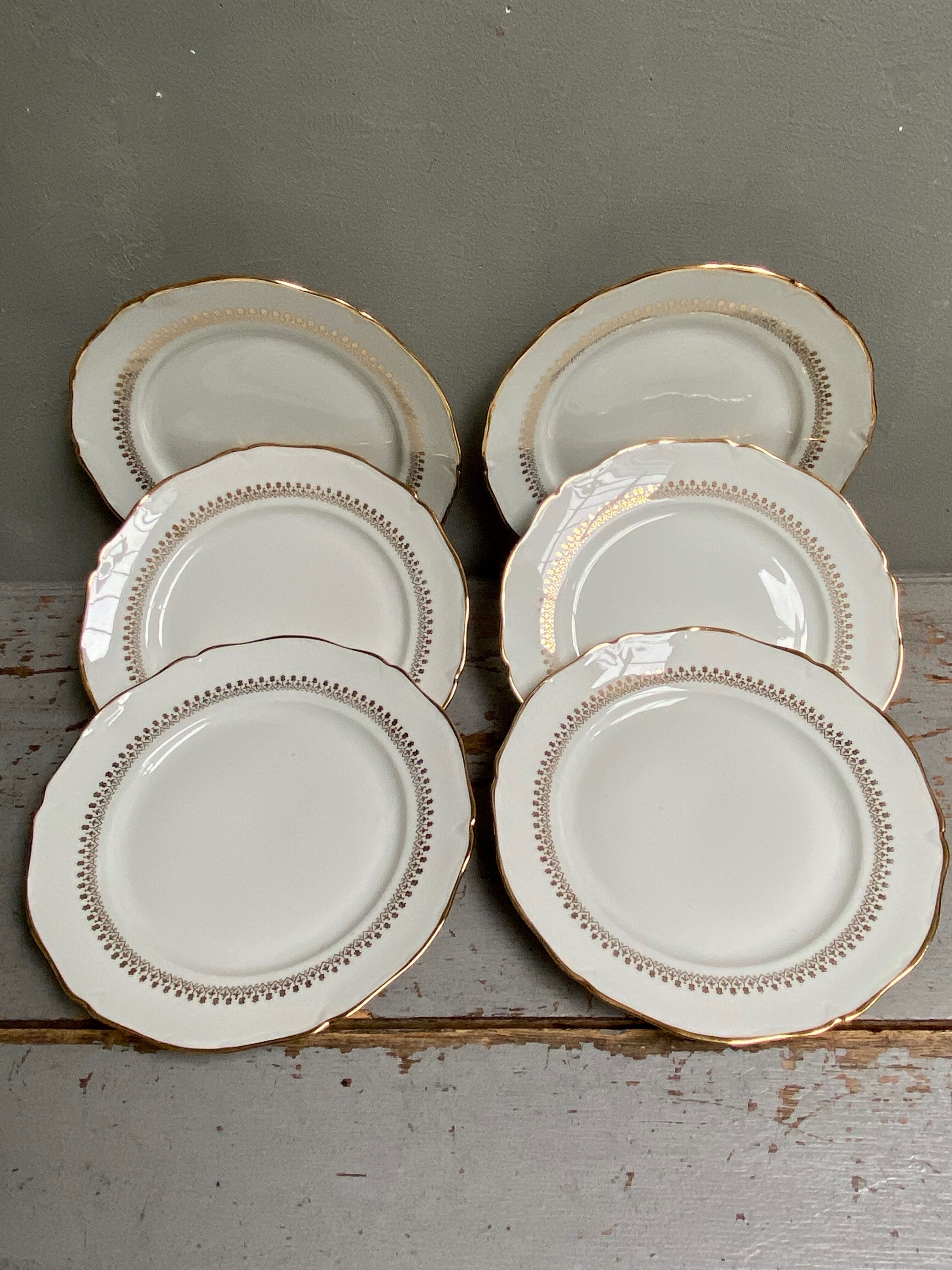 Dessert plates made of Sologne porcelain