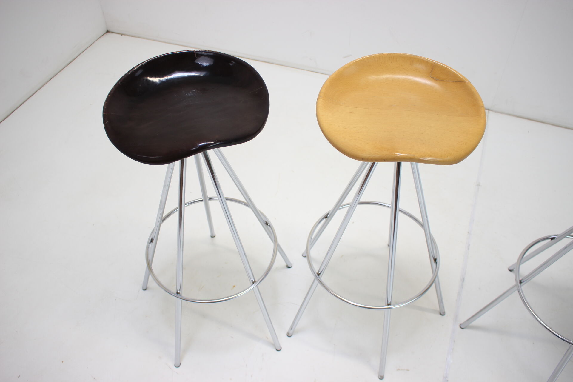 Set of Four Beech Jamaica Bar Stools by Pepe Cortés, 1990s