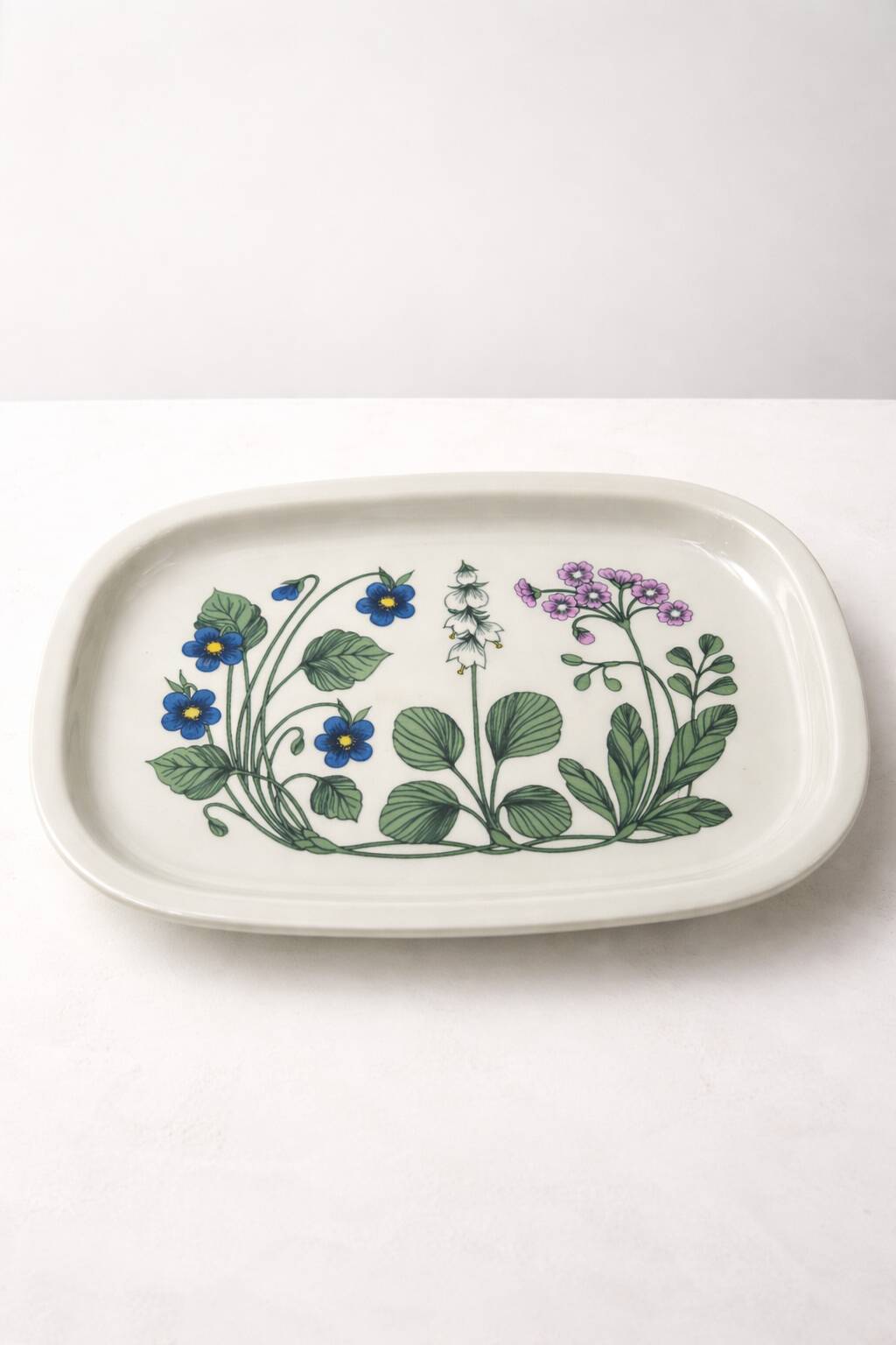 Large plate Arabia Finland "Flora" – Esteri Tomula – 1970s