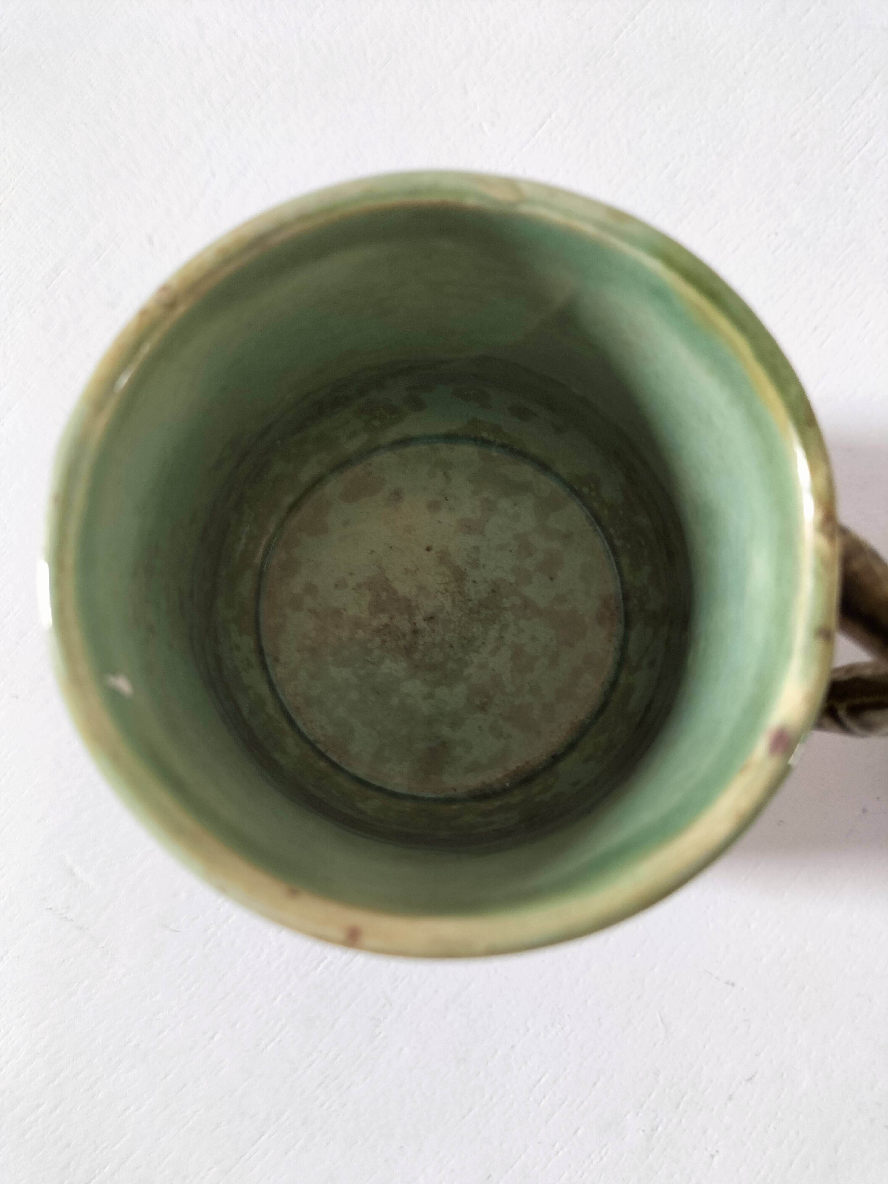 Vintage barbotine cup duo
