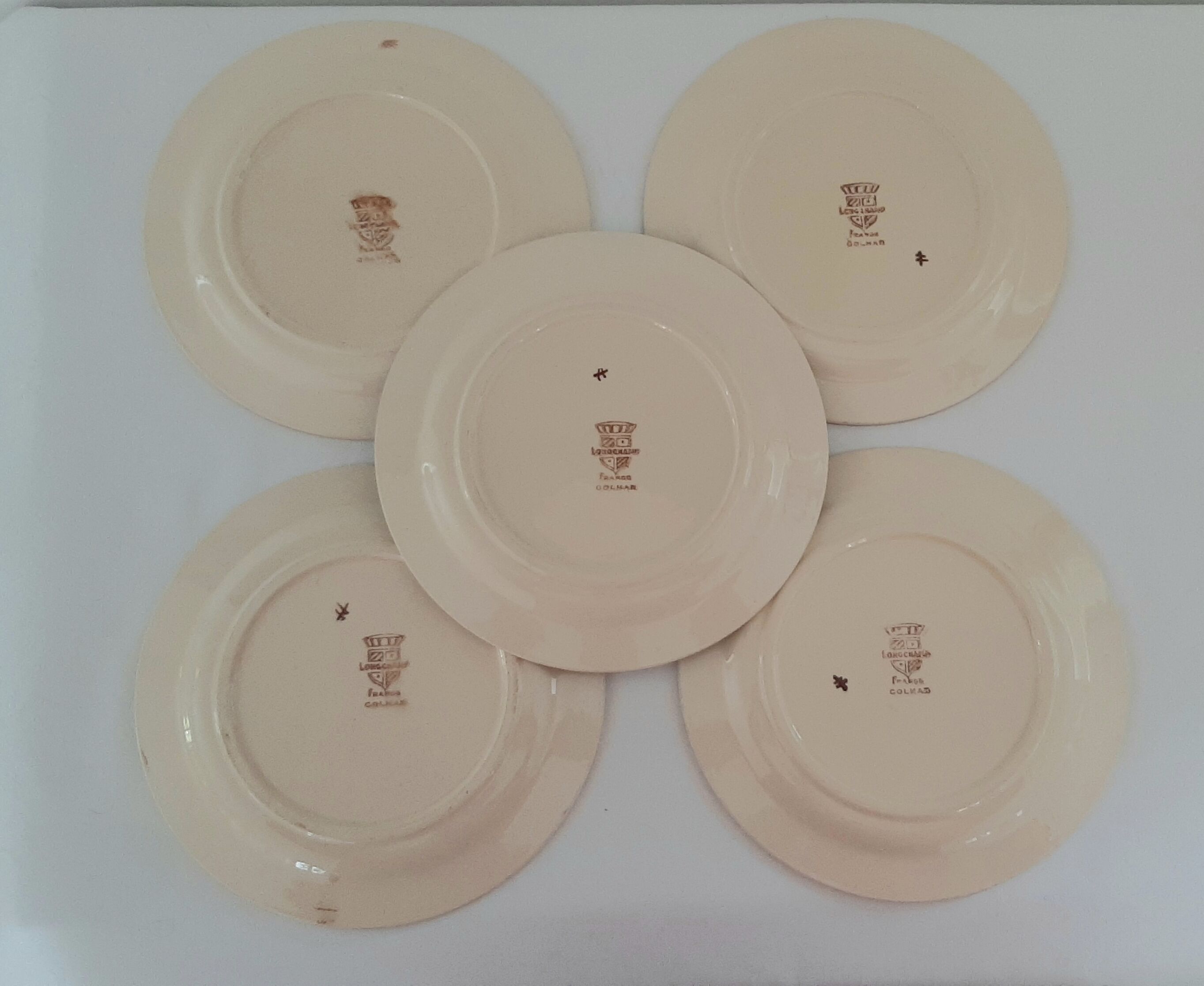 5 assiettes à dessert et plat faïencerie Longchamp modèle Colmar années 50