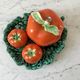 Set in tomato and leaf slurry (sausage maker, salt shaker, pepper tree and tray) vintage