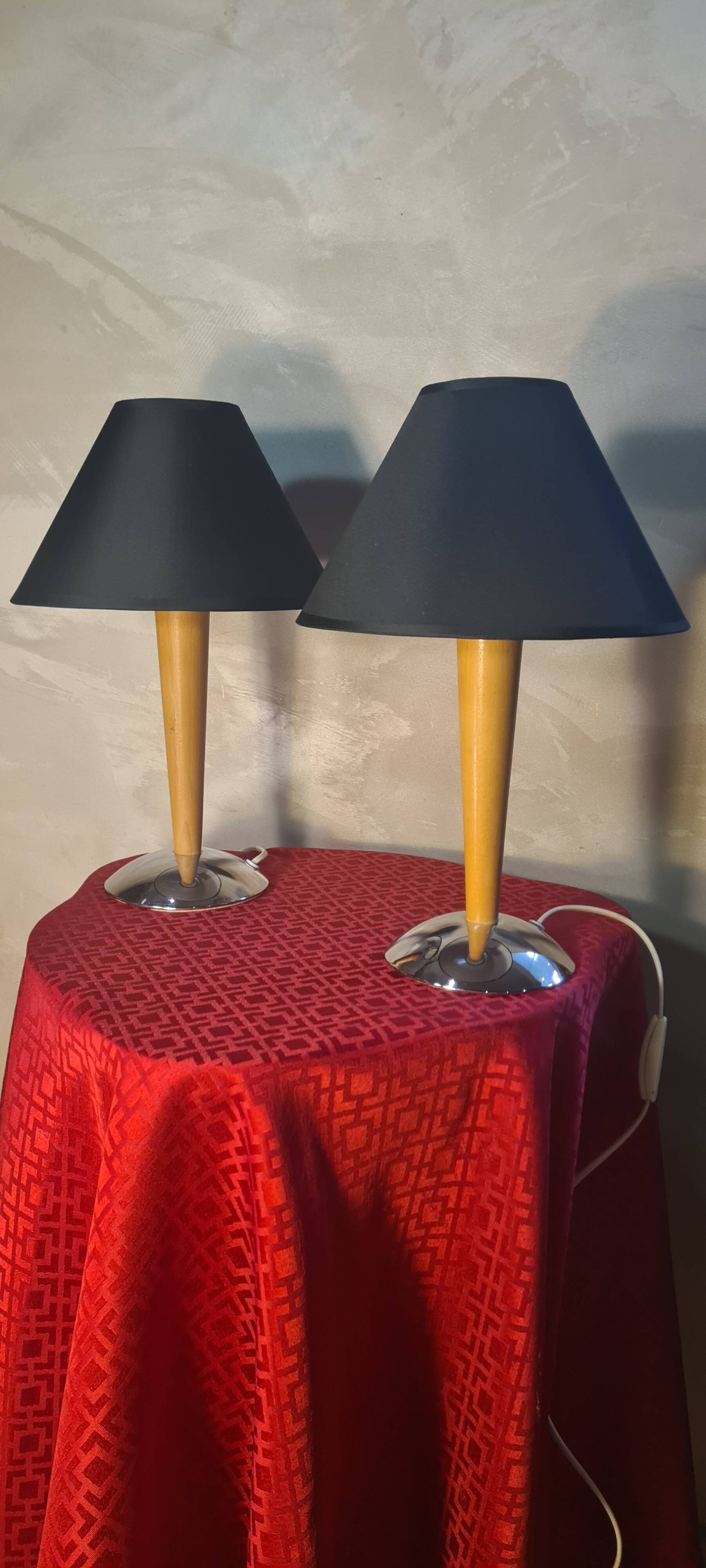 Pair of Scandinavian style bedside lamps in wood and chrome metal, electric ok, 40x25.