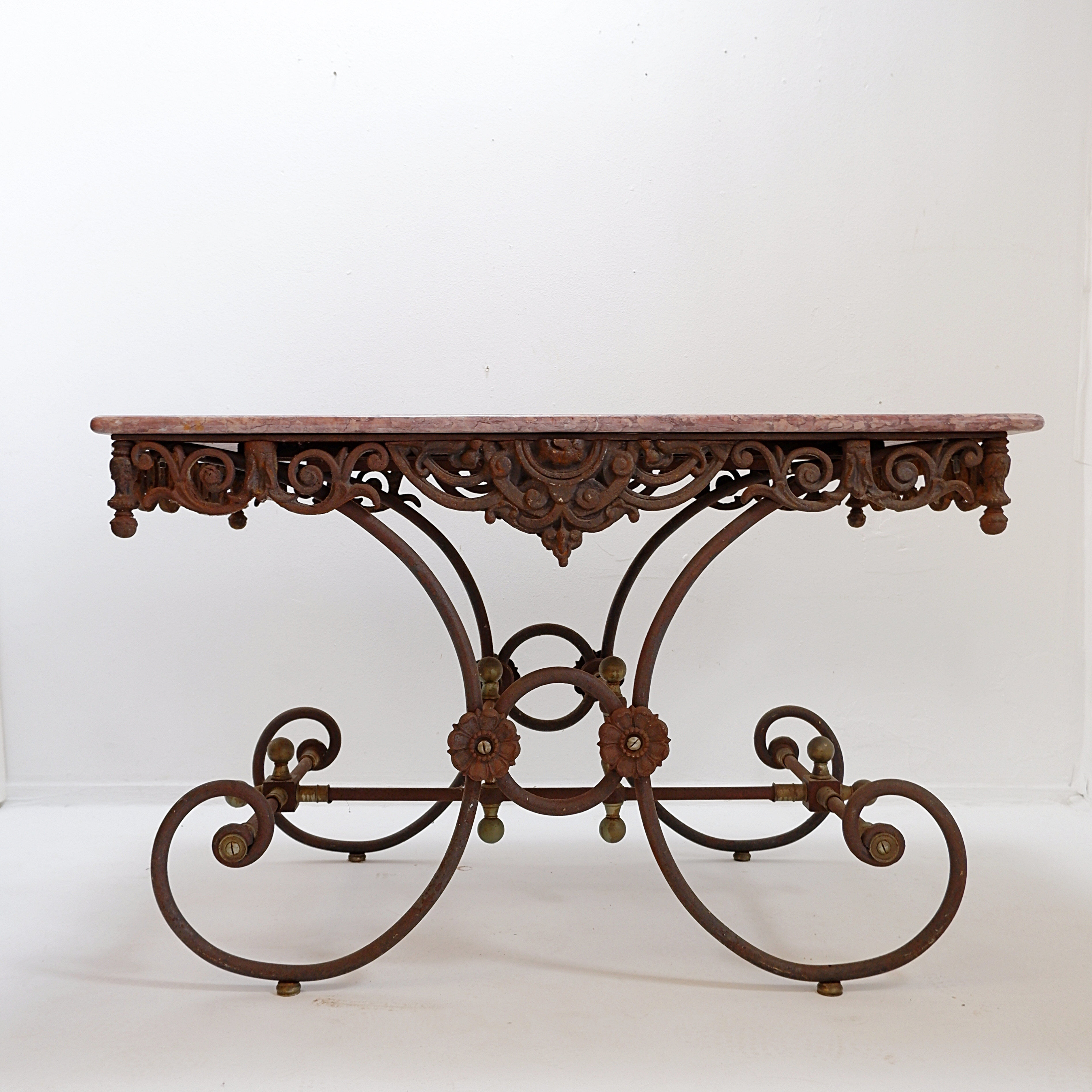 Large 19th-century French butcher's table in wrought iron and red marble