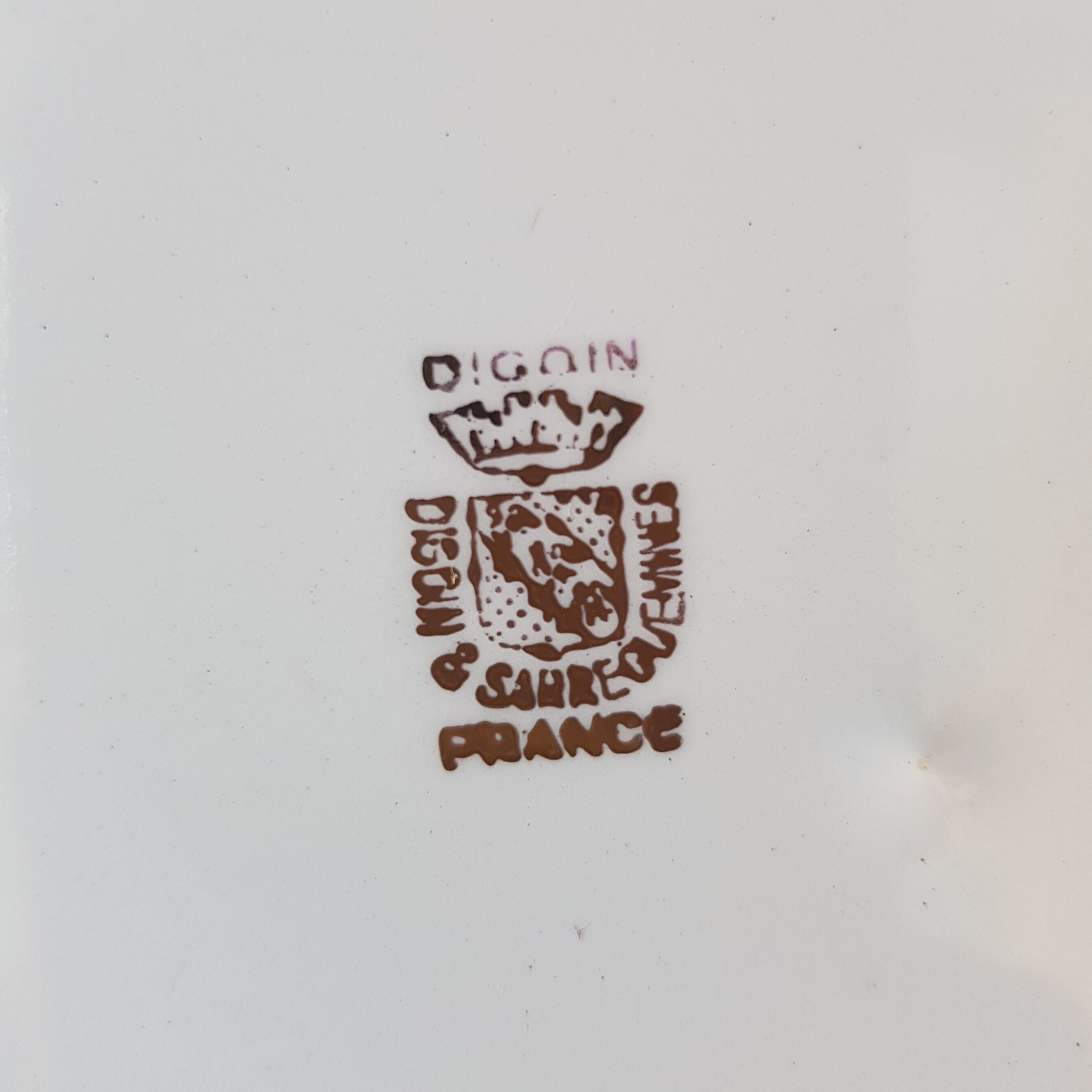 Set of 10 Digoin Sarreguemines hollow plates