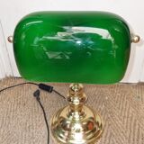 Green opaline banker lamp